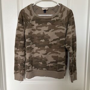 Universal Thread Brown and Green Camo Crewneck Longsleeve Shirt Size S